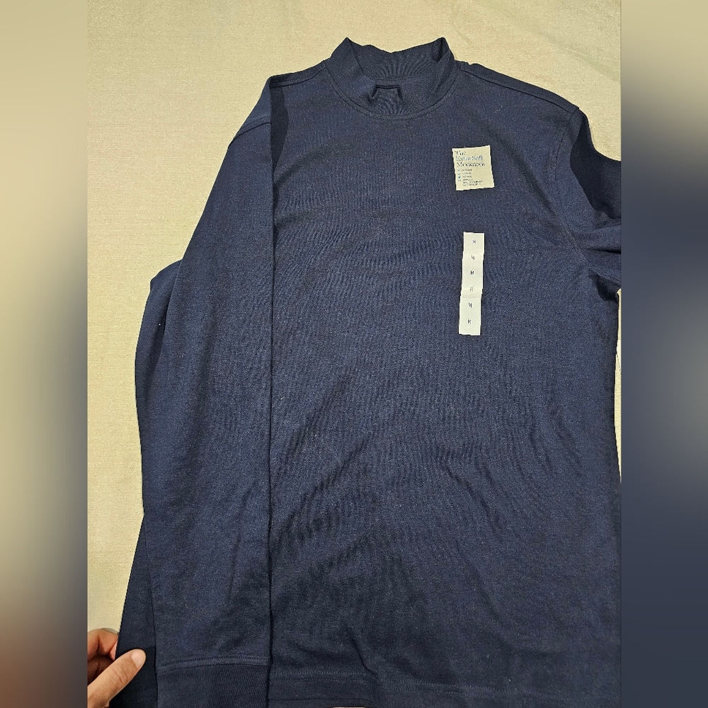 Long sleeve tee